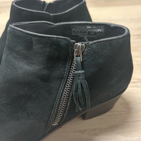 Vionic Ankle Boots Joy Serena Black Suede Womens Sz 11 Comfort Classic Tassels - Picture 7 of 13